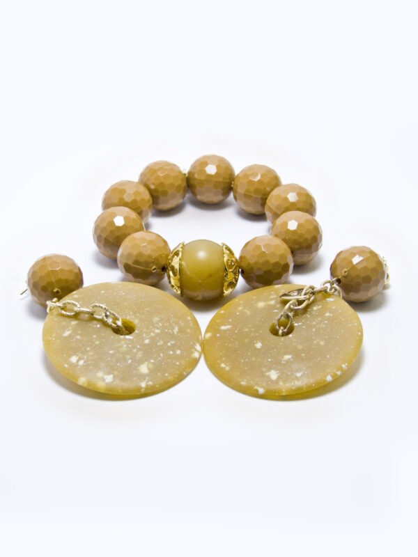 Hand Bead